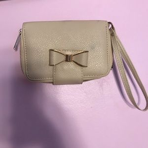 Taupe wallet